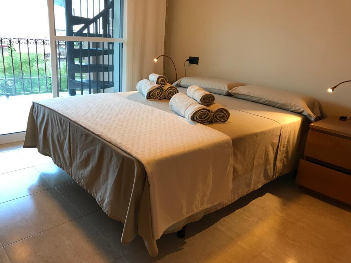 Precioso Atico En Complejo Residencial Con Piscina Apartment ซันต์การ์เลสเดลาราปีตา ภายนอก รูปภาพ